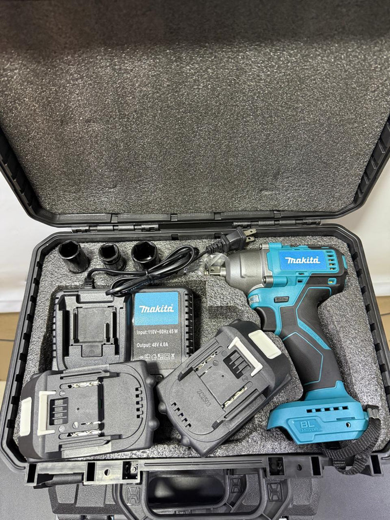 Kit Taladro Atornillador de Impacto Inalámbrico Makita con 2 Baterías, Brocas, Puntas y Vasos
